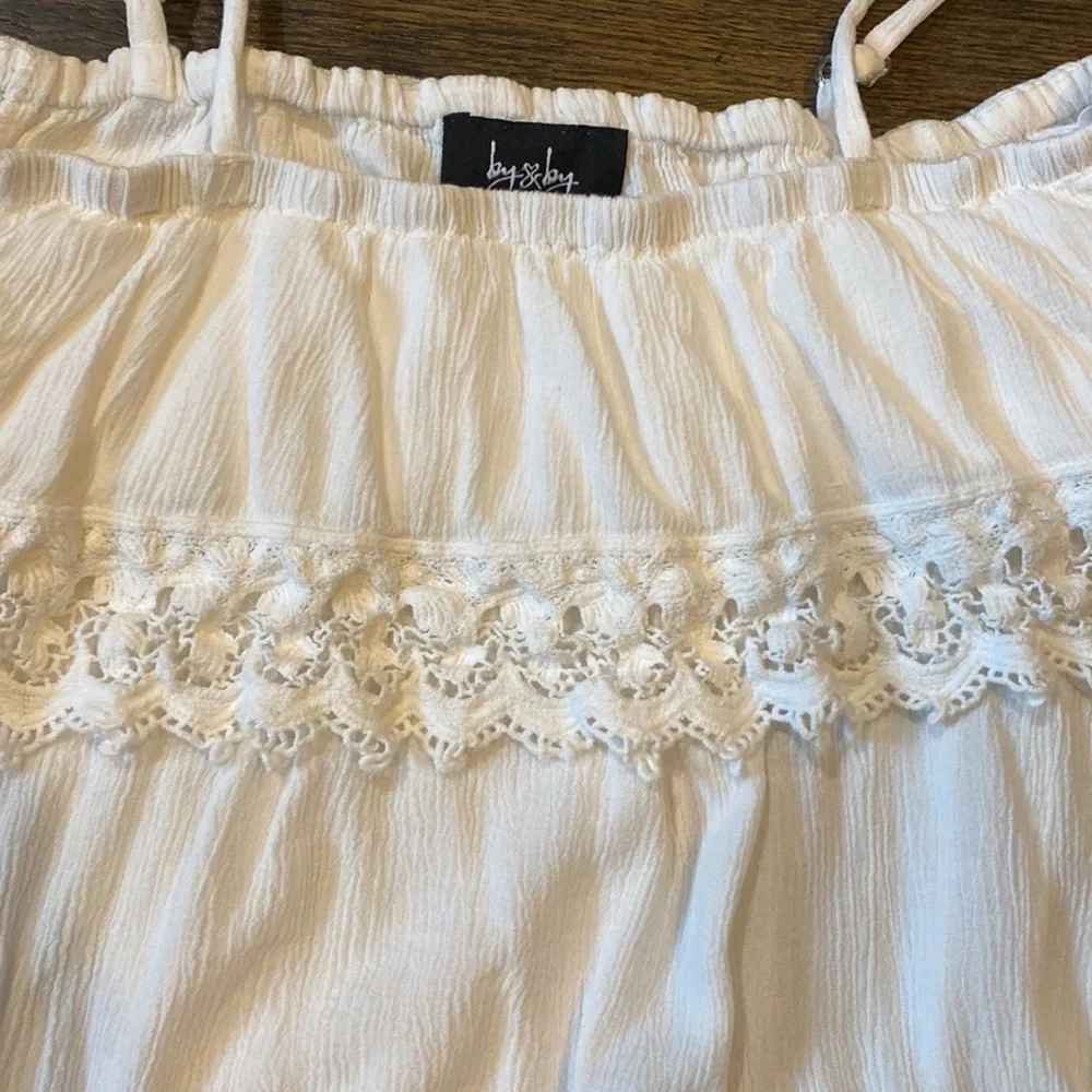 By & by juniors womens top off the shoulder xs white cropped boho